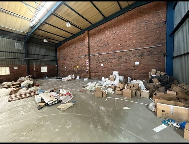 944M² WAREHOUSE TO LET IN SEBENZA